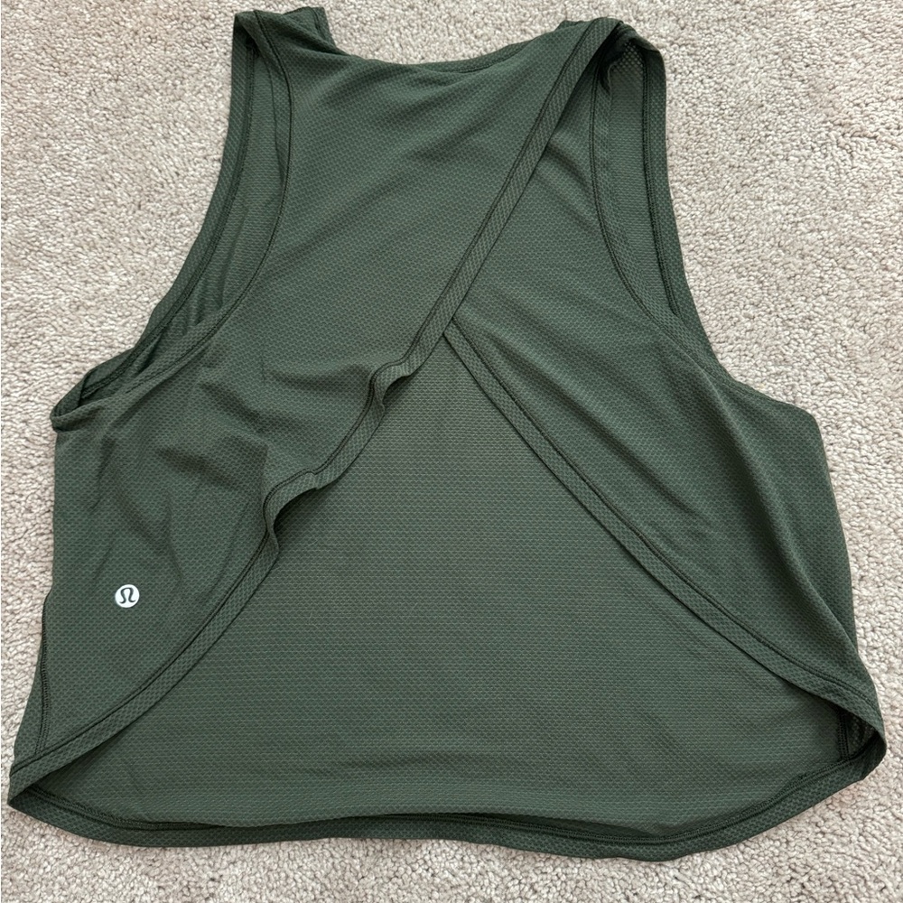 Lululemon- fast as light tank top *mesh
